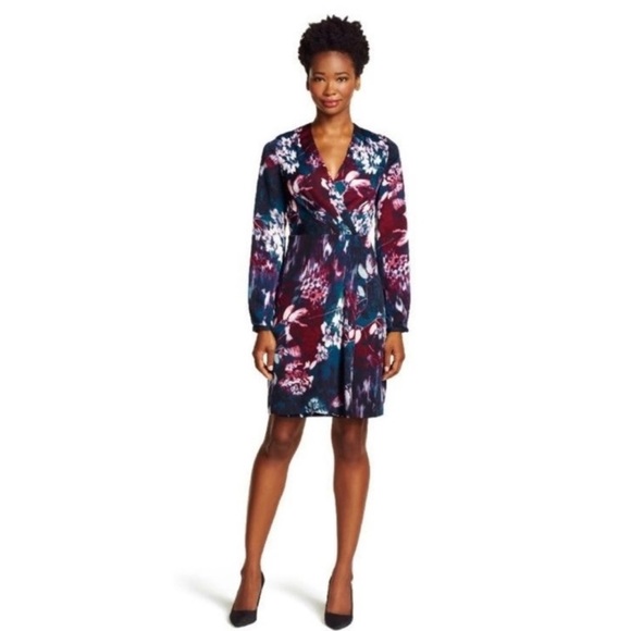 Adrianna Papell Dresses & Skirts - ADRIANNA PAPELL Floral Faux Wrap Dress Woman’s 12 Long Sleeve V Neck NWOT